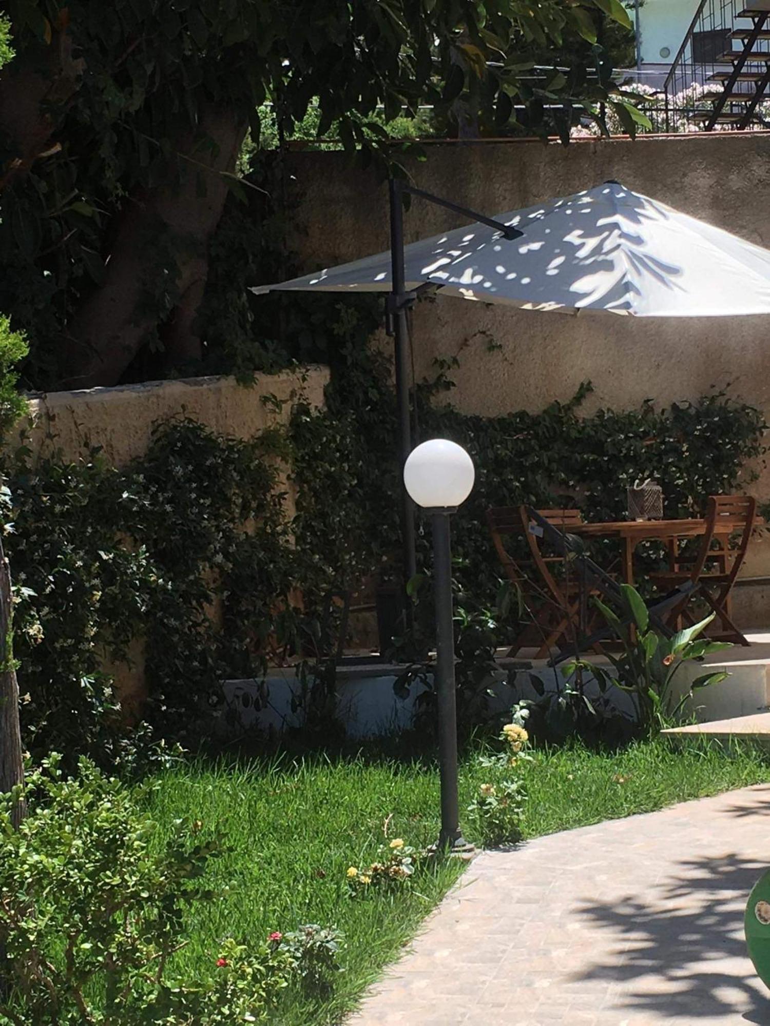 Residenza Don Camillo Villa Mondello Bilik gambar
