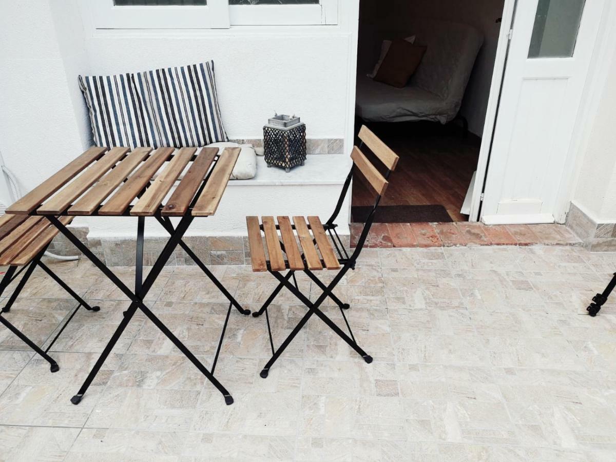 Residenza Don Camillo Villa Mondello Luaran gambar