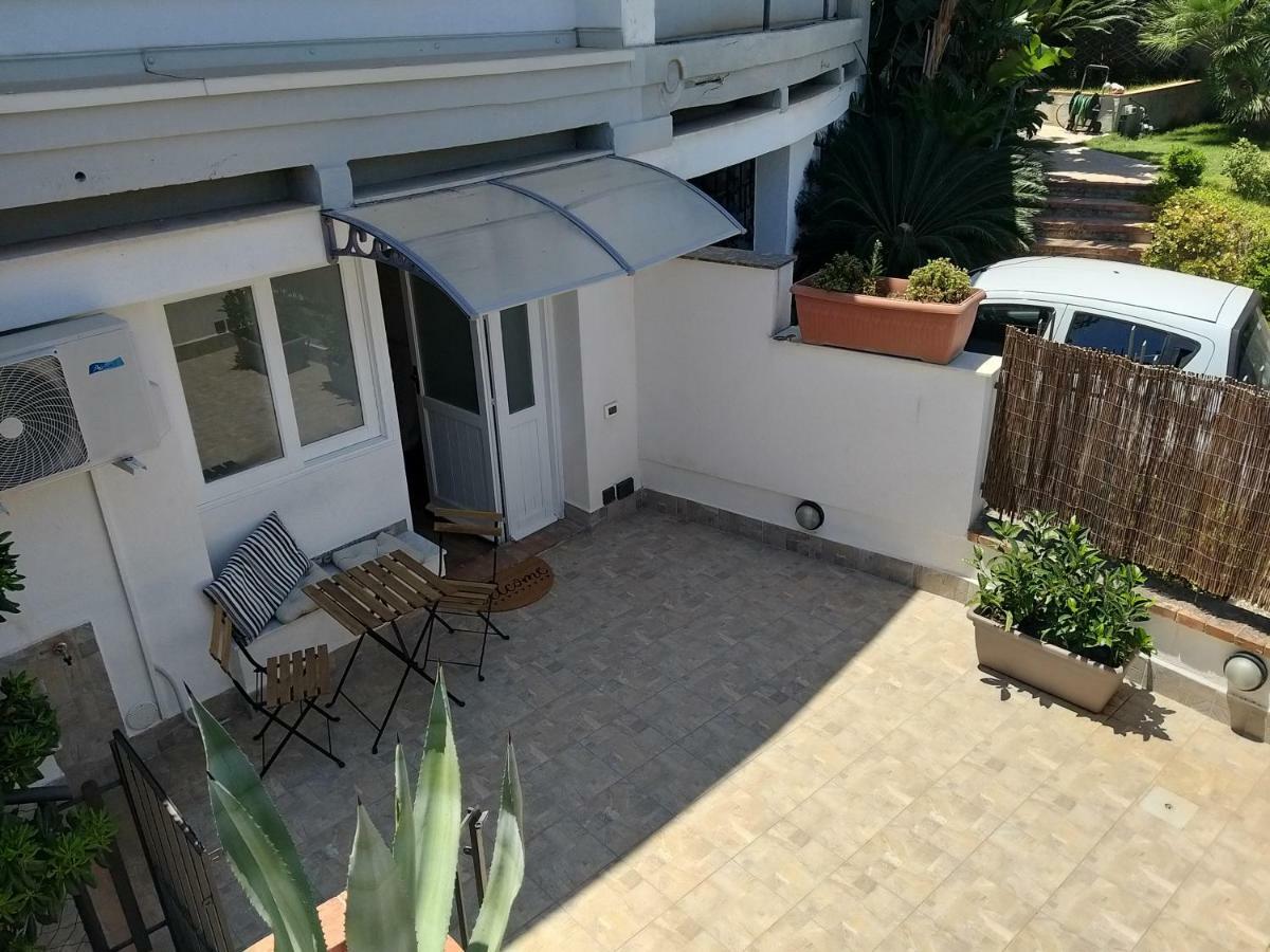 Residenza Don Camillo Villa Mondello Luaran gambar